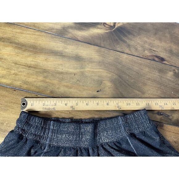 Lululemon Hotty Hot Shorts Metallic Black Size 6 - Picture 9 of 12